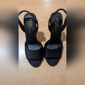 Olivia Black Heeled Sandals